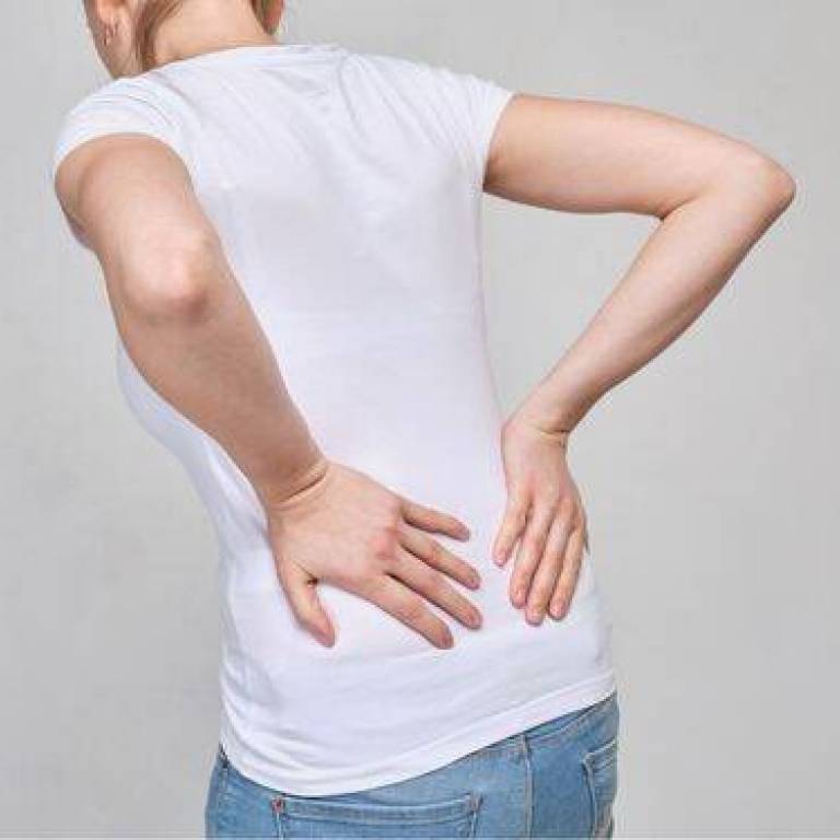 Naturalne sposoby leczenia bólu przy rwie kulszowej: proste rozwiązania, które złagodzą Twoje bóle
